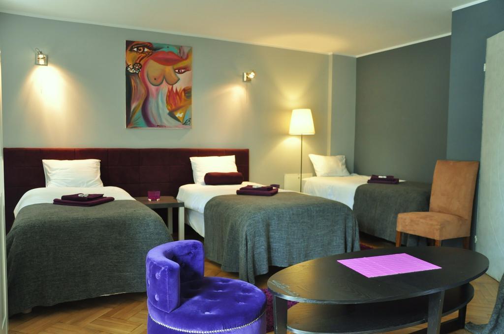 Anton House Hotel Warsawa Bagian luar foto